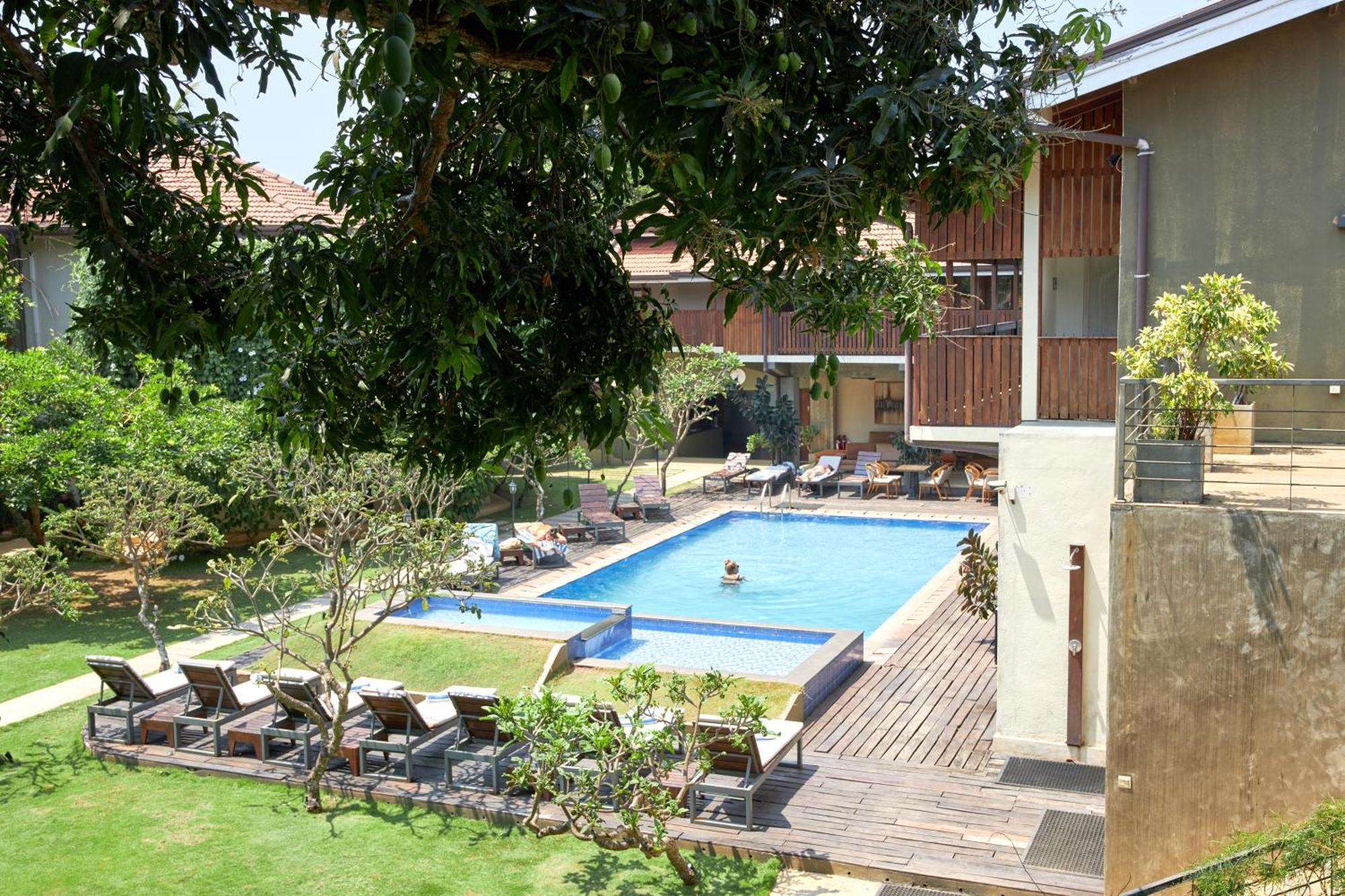 Seahorse Hotel & Spa Negombo Bagian luar foto