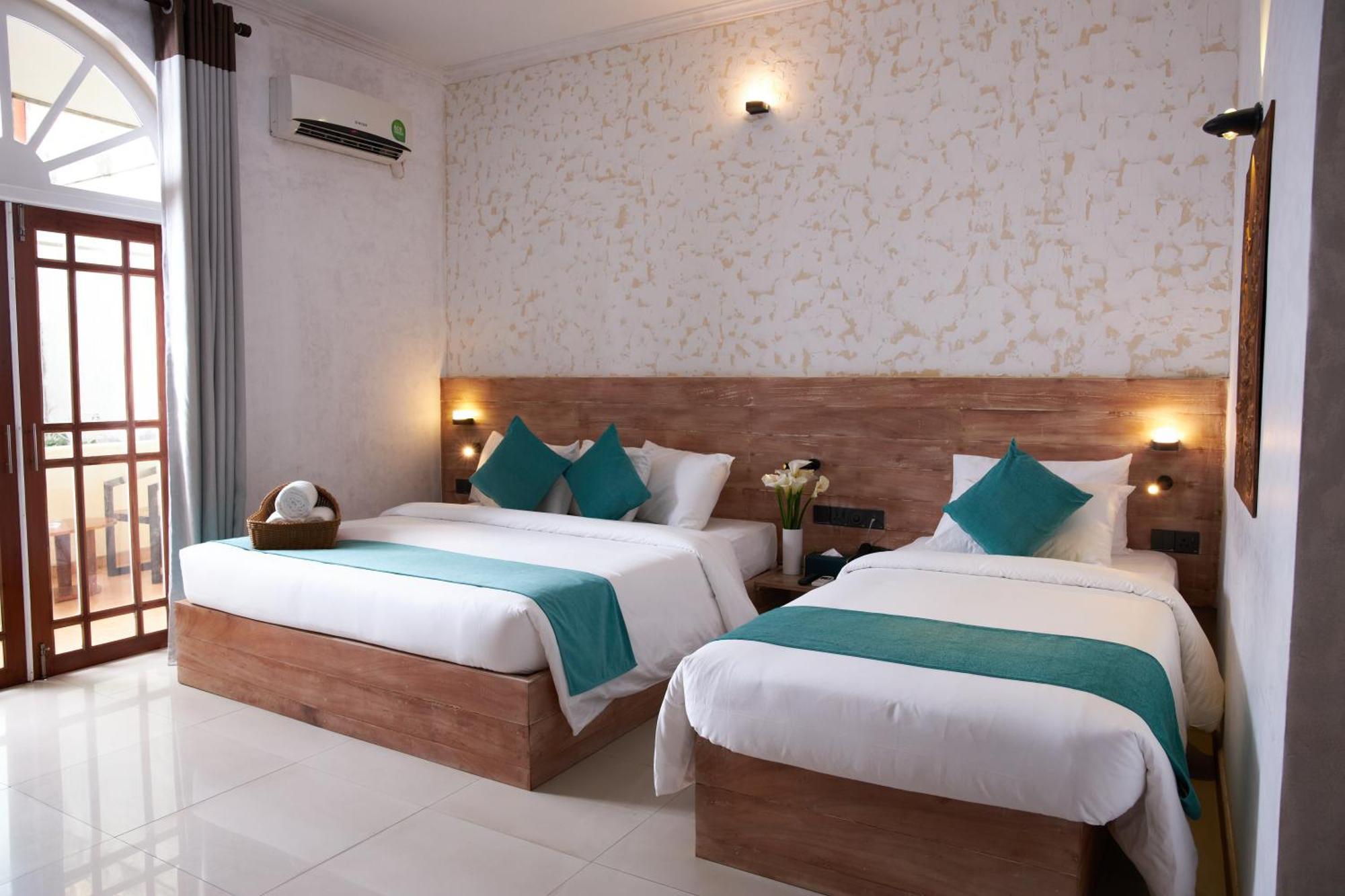 Seahorse Hotel & Spa Negombo Bagian luar foto