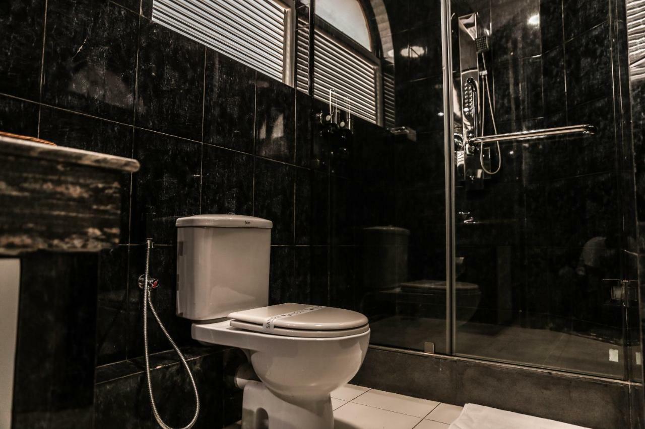 Seahorse Hotel & Spa Negombo Bagian luar foto