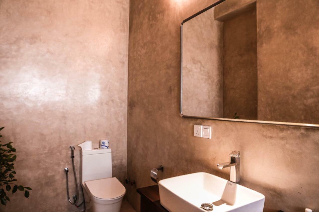 Seahorse Hotel & Spa Negombo Bagian luar foto